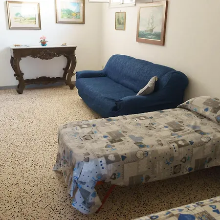 Azzurro Felix Apartment *